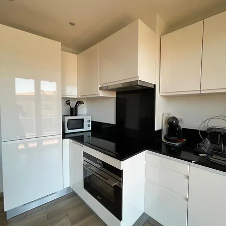 2 Pieces Vue Sur Le Suquet *